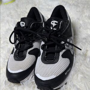 SoleSavy Black and white Sneakers